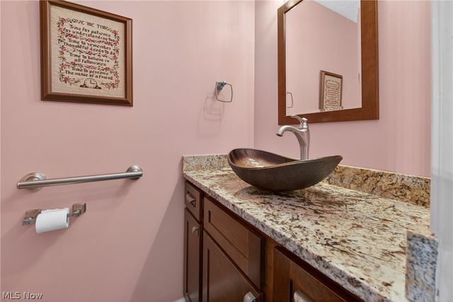 386 Tulip Trail, Wadsworth, OH 44281