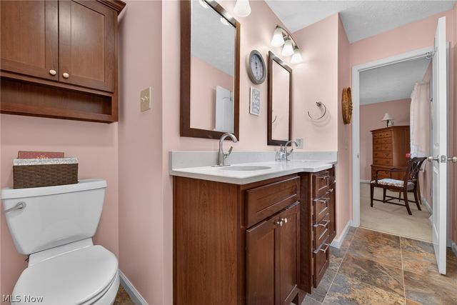 386 Tulip Trail, Wadsworth, OH 44281