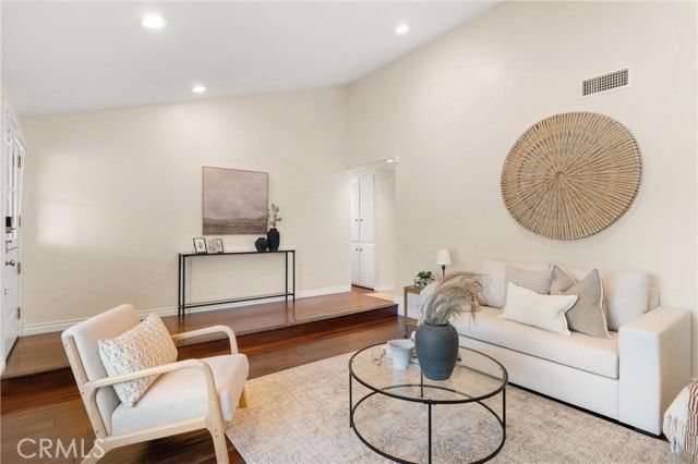 8592 Larkport Drive, Huntington Beach, CA 92646