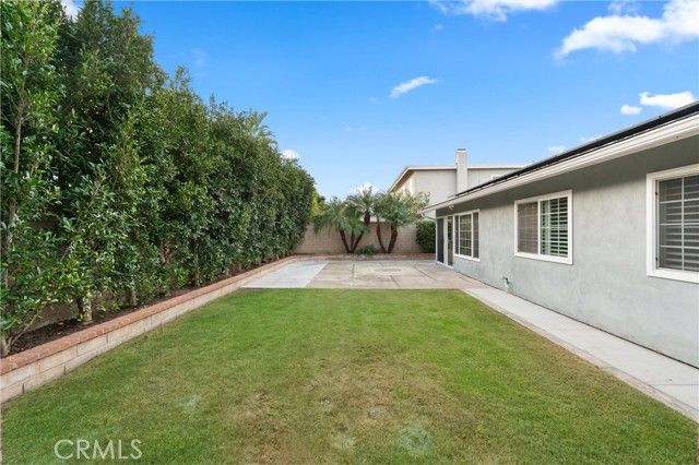 8592 Larkport Drive, Huntington Beach, CA 92646