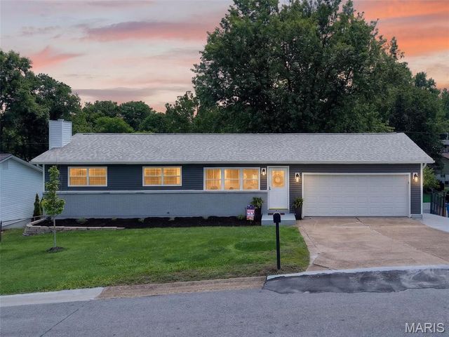 1076 Deborah Drive, Arnold, MO 63010