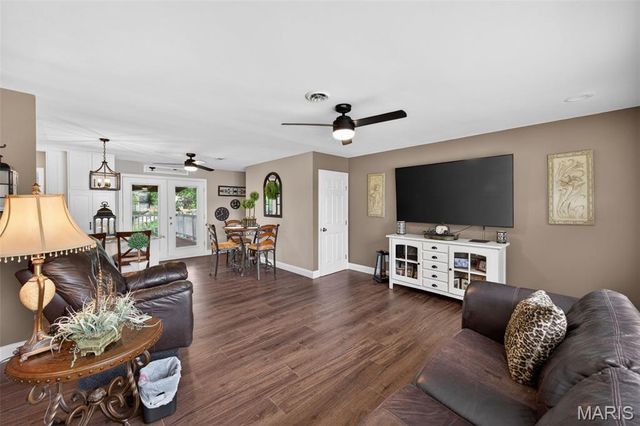 1076 Deborah Drive, Arnold, MO 63010