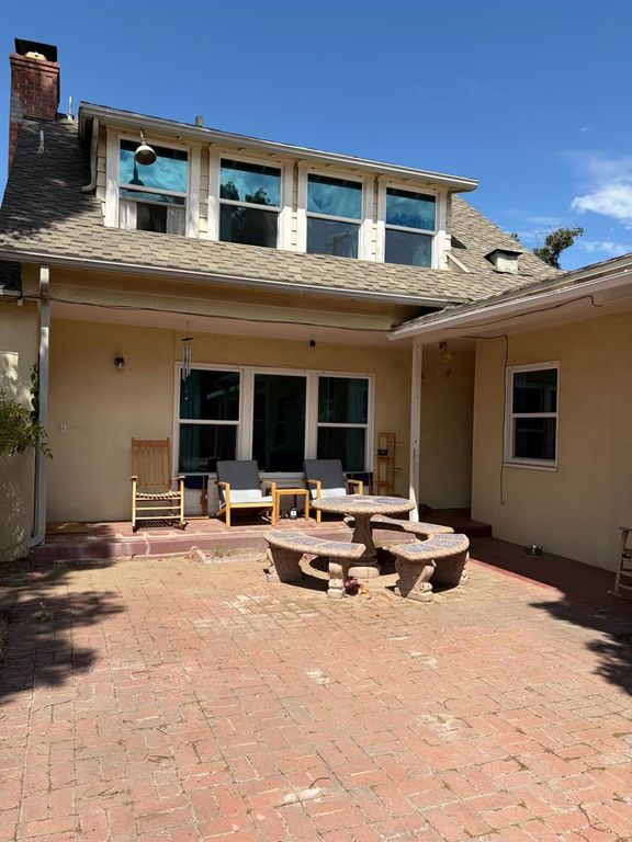 Image 19 of property listing at 1412 N Vagedes Avenue, Fresno, CA 93728