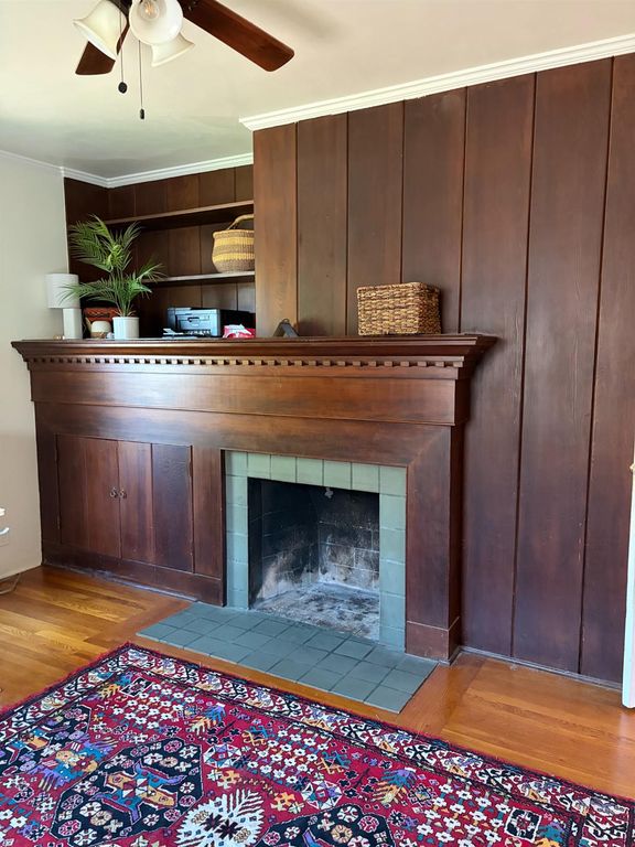 Image 6 of property listing at 1412 N Vagedes Avenue, Fresno, CA 93728