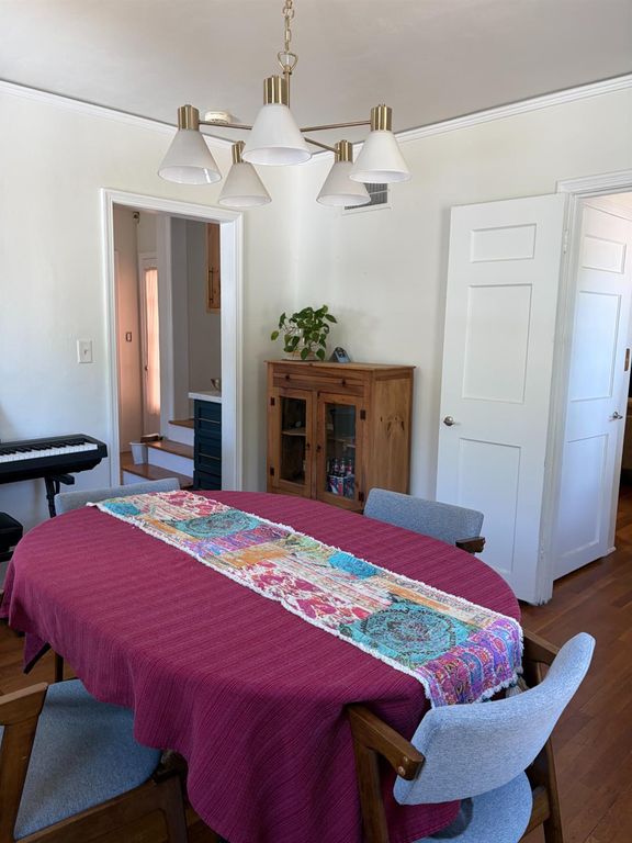 Image 9 of property listing at 1412 N Vagedes Avenue, Fresno, CA 93728