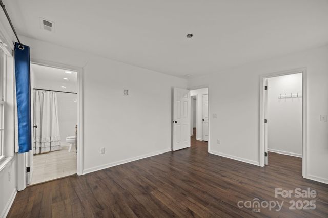 18 Trillium Meadows Lane, Hendersonville, NC 28792