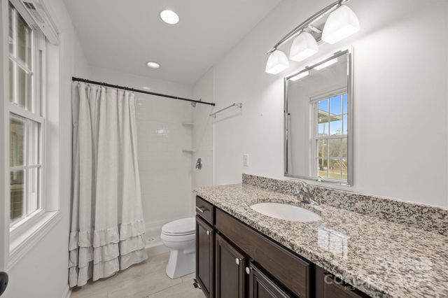 18 Trillium Meadows Lane, Hendersonville, NC 28792