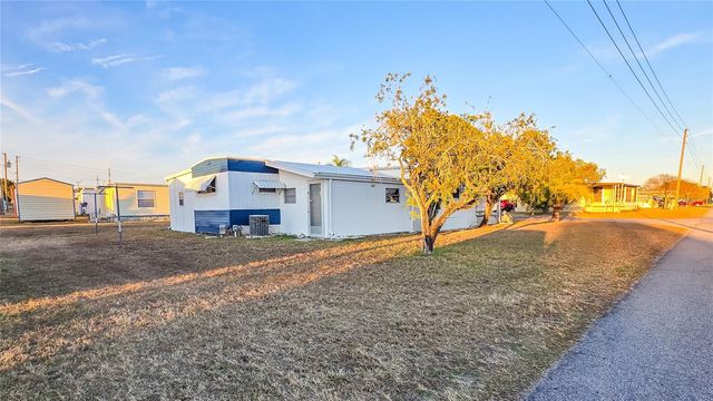 5227 BETTY STREET, Zephyrhills, FL 33542