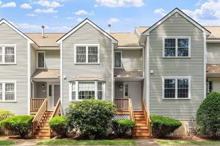 193 Patrick Rd 193, Tewksbury, MA 01876