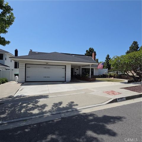 2751 Cardinal, Costa Mesa, CA 92626