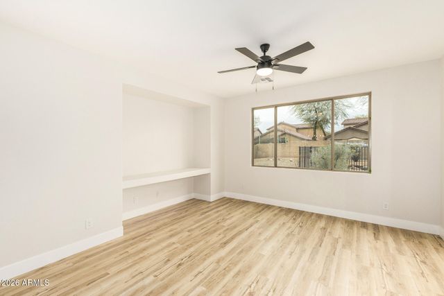 39912 N THUNDER HILLS Lane, Phoenix, AZ 85086