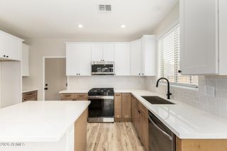 39912 N THUNDER HILLS Lane, Phoenix, AZ 85086