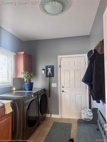 6060 Intrinsic Lane, Imlay City, MI 48444