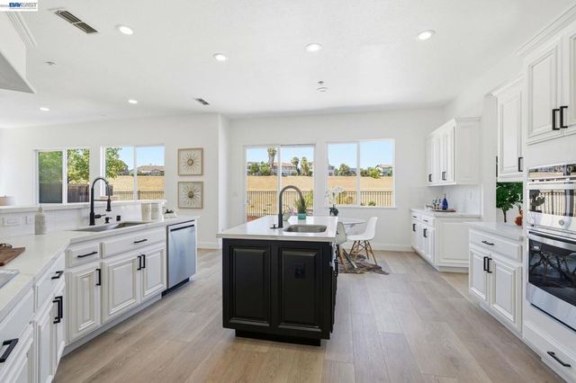 2633 Spyglass Dr, Brentwood, CA 94513