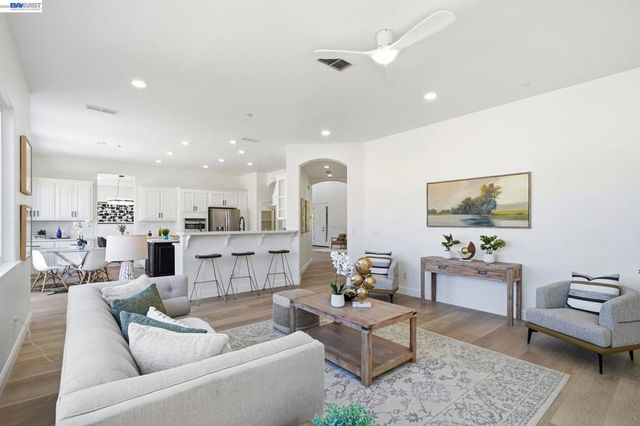 2633 Spyglass Dr, Brentwood, CA 94513