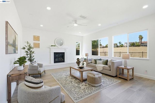2633 Spyglass Dr, Brentwood, CA 94513