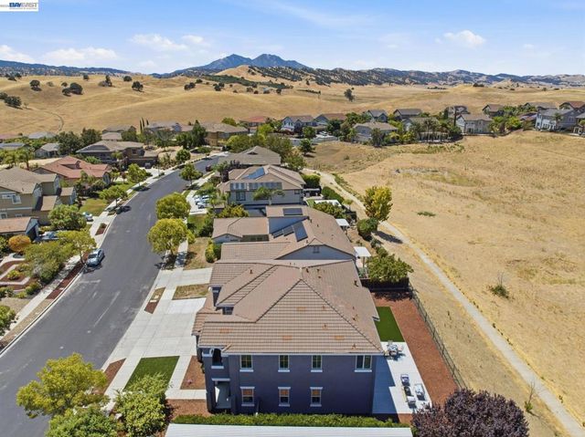 2633 Spyglass Dr, Brentwood, CA 94513