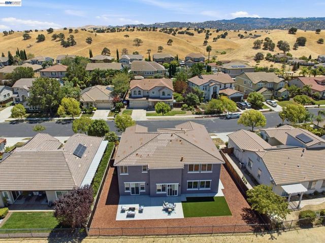 2633 Spyglass Dr, Brentwood, CA 94513