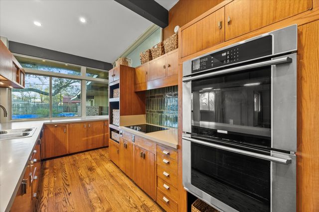 5121 Meadowbrook Drive, Greenville, TX 75402