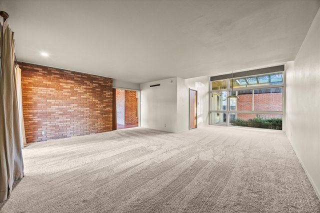 5121 Meadowbrook Drive, Greenville, TX 75402