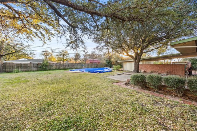 5121 Meadowbrook Drive, Greenville, TX 75402