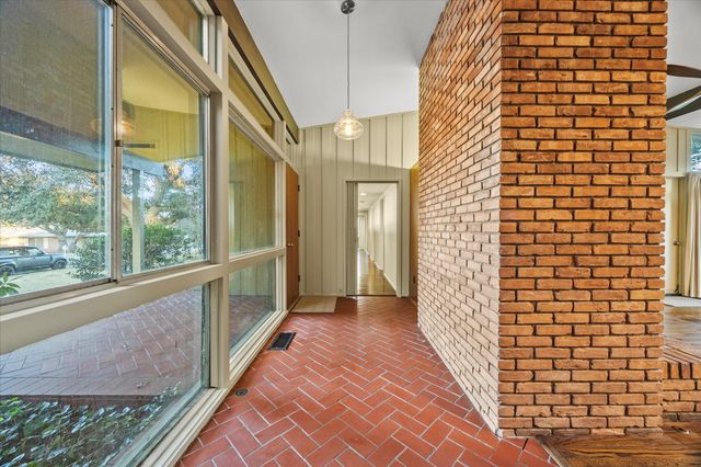 5121 Meadowbrook Drive, Greenville, TX 75402