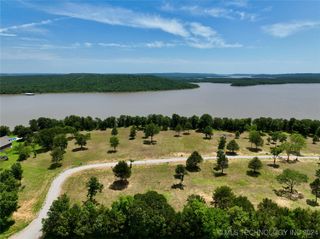 23 Kathy Lane, Eufaula, OK 74432