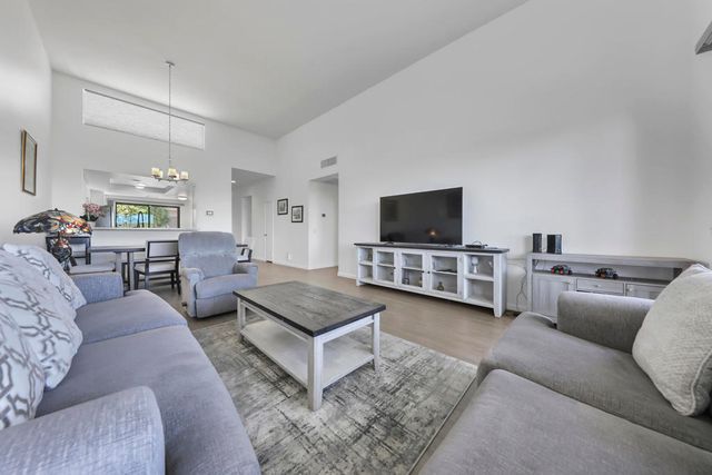 54446 Oaktree, La Quinta, CA 92253