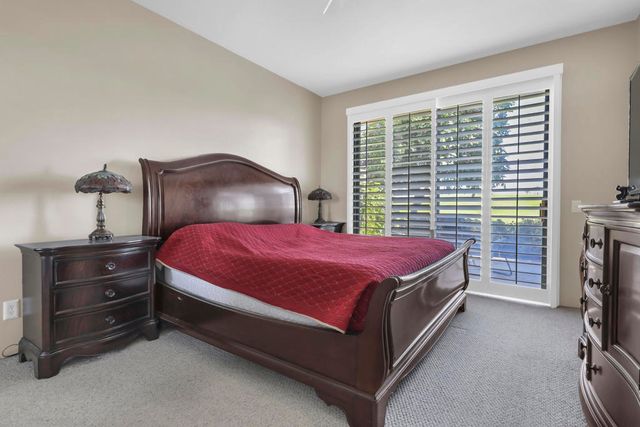 54446 Oaktree, La Quinta, CA 92253