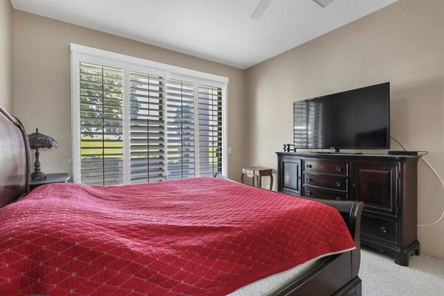 54446 Oaktree, La Quinta, CA 92253