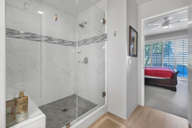 54446 Oaktree, La Quinta, CA 92253