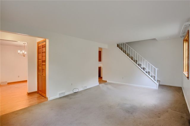 228 Parkedge Road, Green Tree, PA 15220