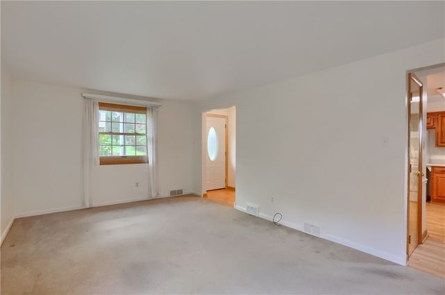 228 Parkedge Road, Green Tree, PA 15220
