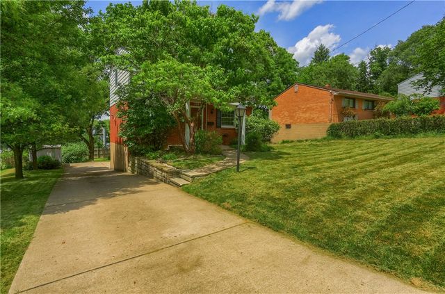 228 Parkedge Road, Green Tree, PA 15220