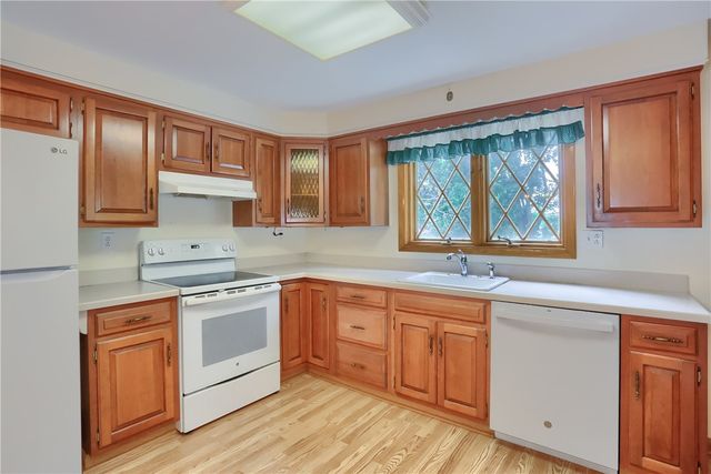 228 Parkedge Road, Green Tree, PA 15220