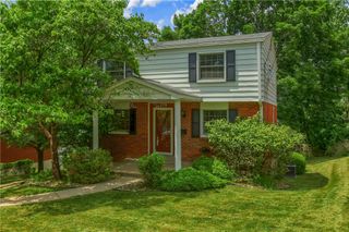 228 Parkedge Road, Green Tree, PA 15220