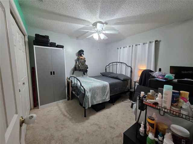 1040 W VILLAGE GREEN ROAD, Deland, FL 32720