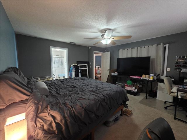 1040 W VILLAGE GREEN ROAD, Deland, FL 32720