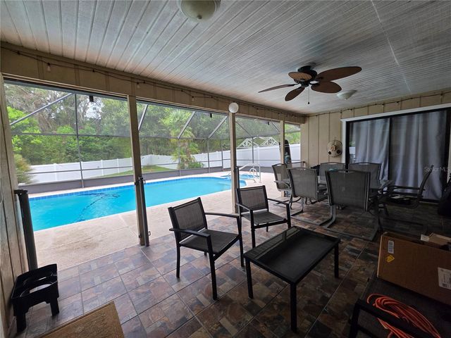 1040 W VILLAGE GREEN ROAD, Deland, FL 32720