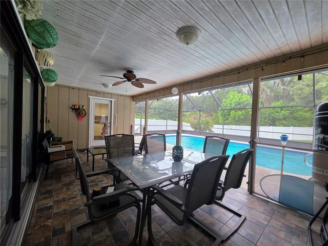 1040 W VILLAGE GREEN ROAD, Deland, FL 32720