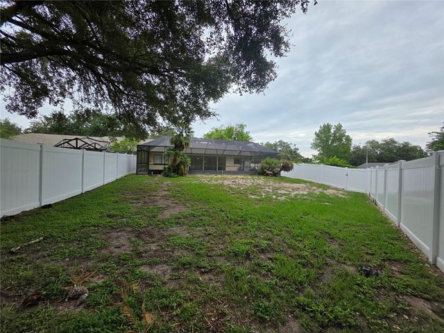1040 W VILLAGE GREEN ROAD, Deland, FL 32720