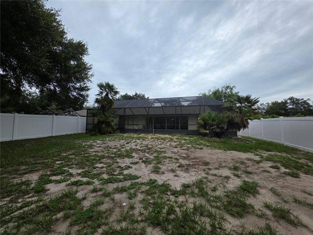 1040 W VILLAGE GREEN ROAD, Deland, FL 32720