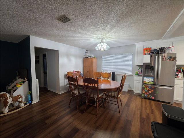 1040 W VILLAGE GREEN ROAD, Deland, FL 32720