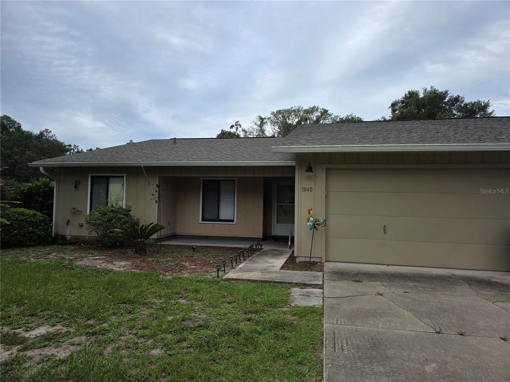 1040 W VILLAGE GREEN ROAD, Deland, FL 32720