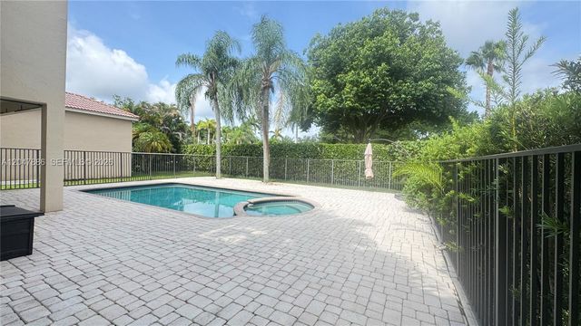 1115 Camellia Cir 1115, Weston, FL 33326