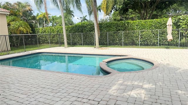 1115 Camellia Cir 1115, Weston, FL 33326