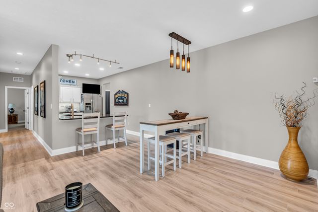 4252 Washington Boulevard, Plainfield, IN 46168