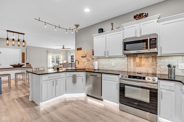 4252 Washington Boulevard, Plainfield, IN 46168