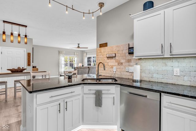 4252 Washington Boulevard, Plainfield, IN 46168