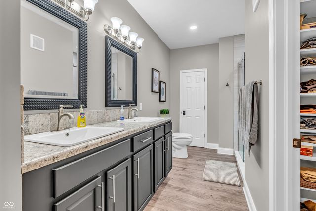 4252 Washington Boulevard, Plainfield, IN 46168